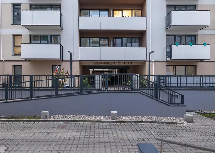 Apartment Bronowicka Comfort By Bookinghost